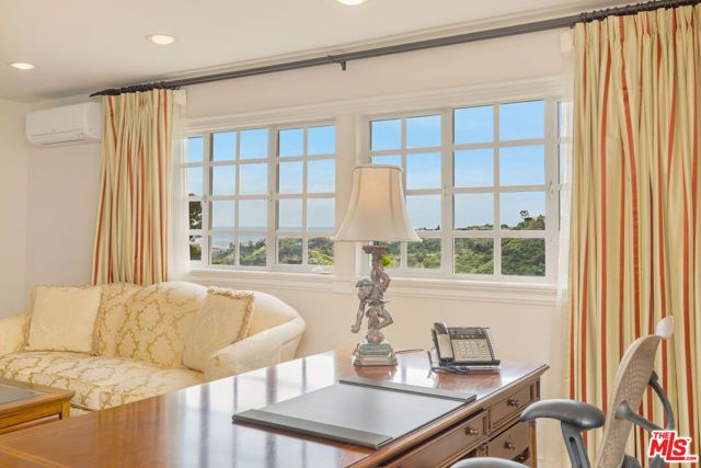 1922 Bel Air Road, Los Angeles, CA 90077
