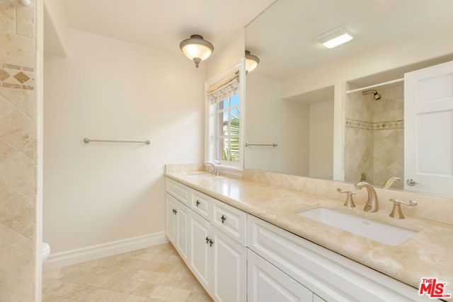 1922 Bel Air Road, Los Angeles, CA 90077