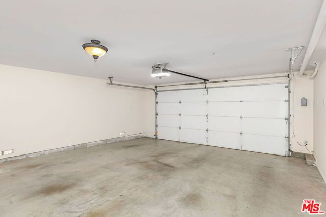 1922 Bel Air Road, Los Angeles, CA 90077