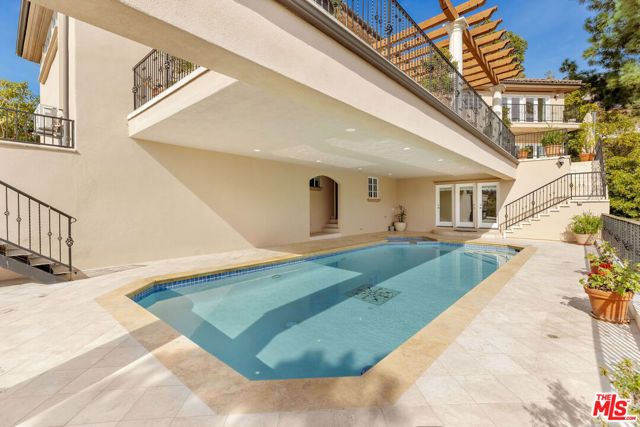 1922 Bel Air Road, Los Angeles, CA 90077