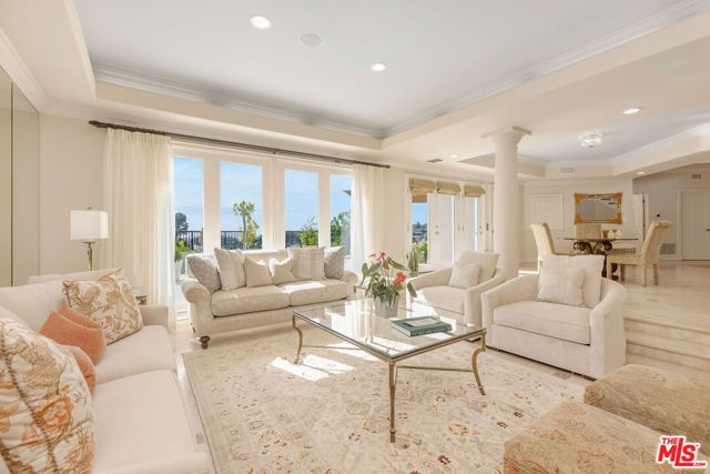 1922 Bel Air Road, Los Angeles, CA 90077