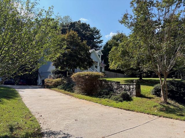 1224 Calhoun Road, Dahlonega, GA 30533