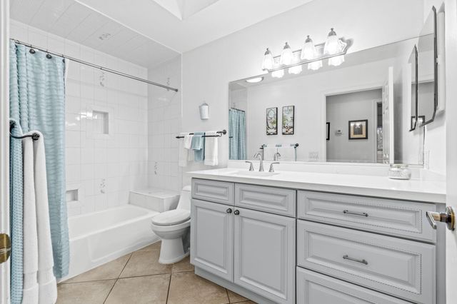 15270 Meadow Wood Drive, Wellington, FL 33414