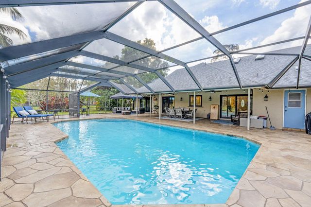 15270 Meadow Wood Drive, Wellington, FL 33414