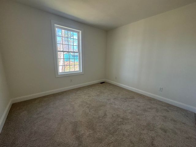 6A Dearborn Circle, Goffstown, NH 03045