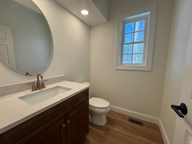 6A Dearborn Circle, Goffstown, NH 03045