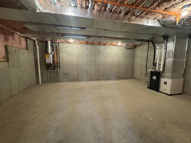 6A Dearborn Circle, Goffstown, NH 03045