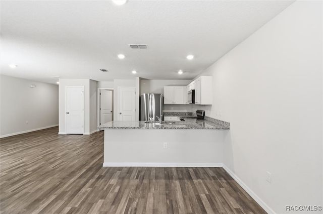 6652 N Bedstrow Boulevard, Dunnellon, FL 34434