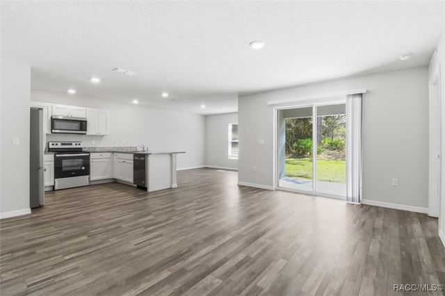 6652 N Bedstrow Boulevard, Dunnellon, FL 34434