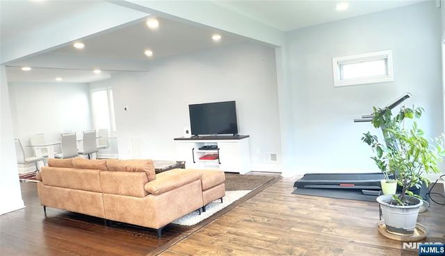 9 Chestnut Street, North Arlington, NJ 07031