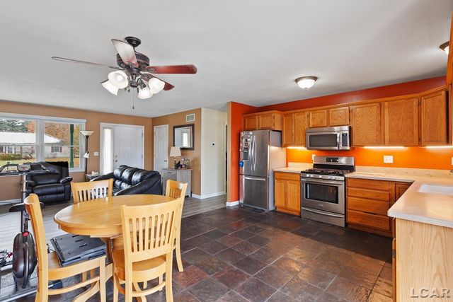 2625 Prairie Drive, Adrian, MI 49221