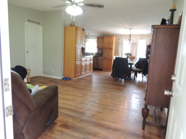 168 LBJ Dr, Gallatin, TN 37066