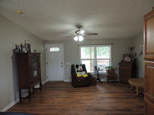 168 LBJ Dr, Gallatin, TN 37066