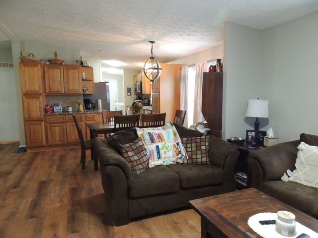 168 LBJ Dr, Gallatin, TN 37066