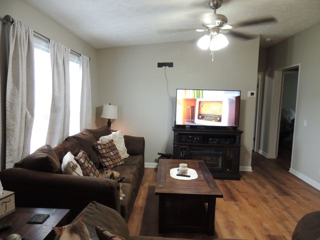 168 LBJ Dr, Gallatin, TN 37066