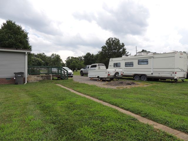 168 LBJ Dr, Gallatin, TN 37066