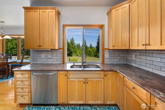 19011 32nd Avenue NW, Stanwood, WA 98292