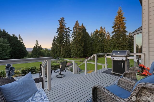 19011 32nd Avenue NW, Stanwood, WA 98292