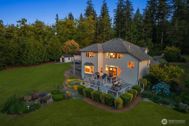 19011 32nd Avenue NW, Stanwood, WA 98292
