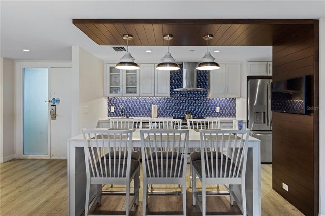 210 SANDS POINT ROAD 2101, Longboat Key, FL 34228