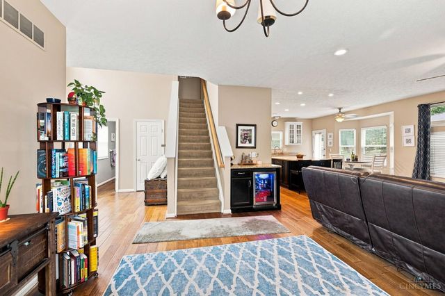920 Paul Vista Drive, Miami Twp, OH 45140