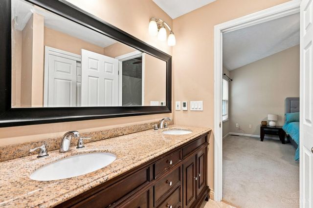 920 Paul Vista Drive, Miami Twp, OH 45140