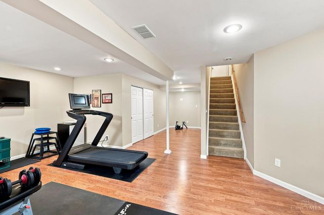 920 Paul Vista Drive, Miami Twp, OH 45140