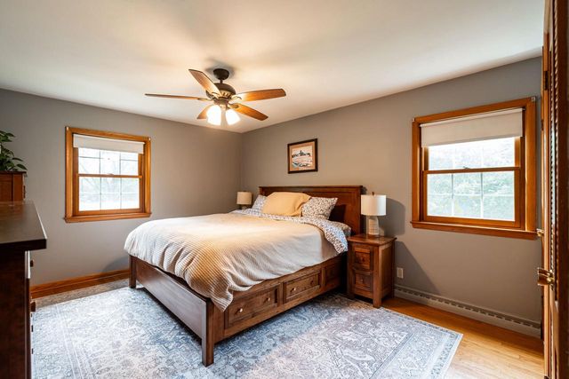 425 Alta Loma DRIVE, Thiensville, WI 53092