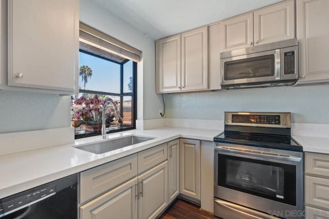 1009 S Sunshine D, El Cajon, CA 92020