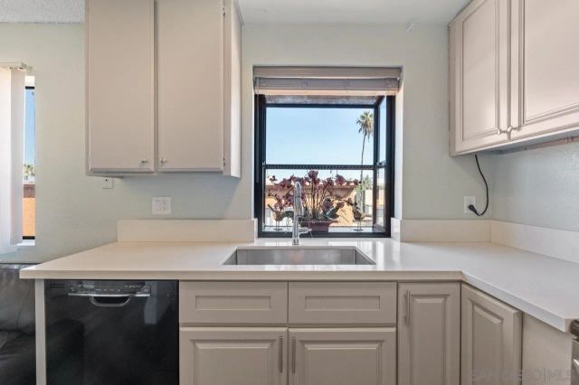 1009 S Sunshine D, El Cajon, CA 92020