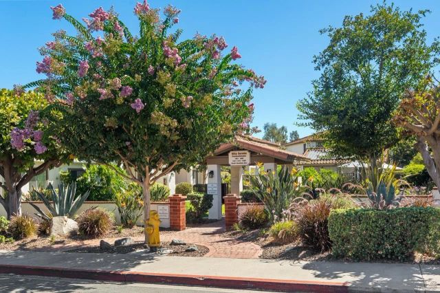 1009 S Sunshine D, El Cajon, CA 92020