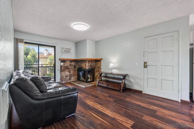 1009 S Sunshine D, El Cajon, CA 92020