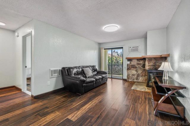 1009 S Sunshine D, El Cajon, CA 92020