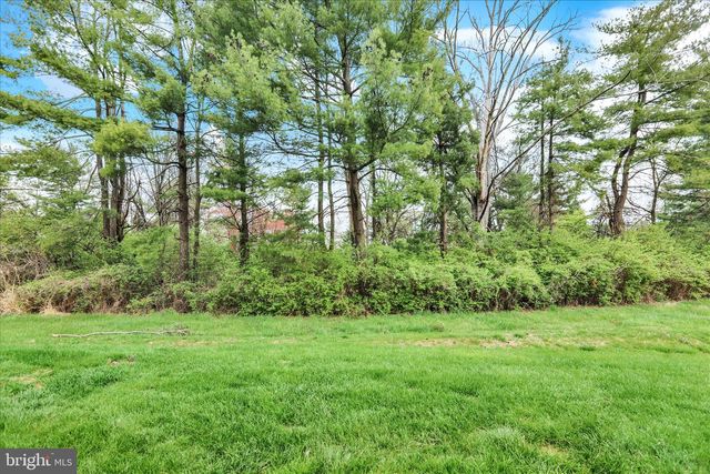 12 ASHFIELD CT, Reading, PA 19607