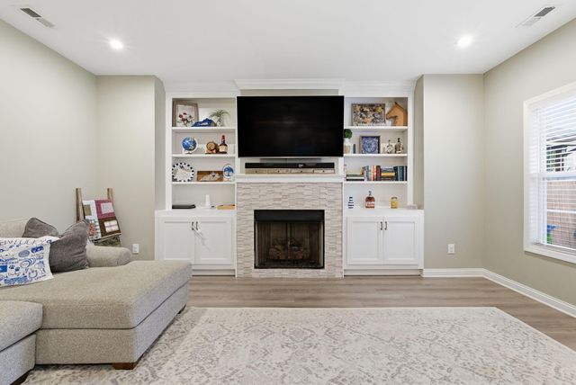 624 Lucille Drive, Lexington, KY 40511