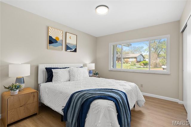 13016 Ambois Drive, St Louis, MO 63141