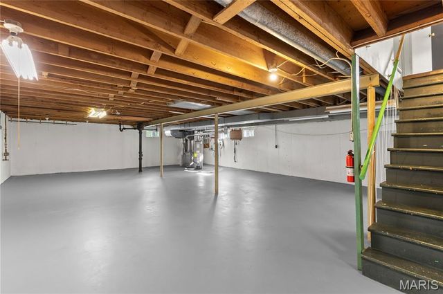 13016 Ambois Drive, St Louis, MO 63141