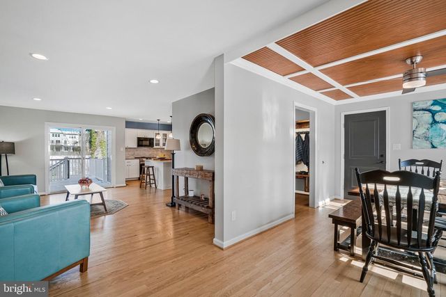 2314 APPLE HILL RD, Alexandria, VA 22308