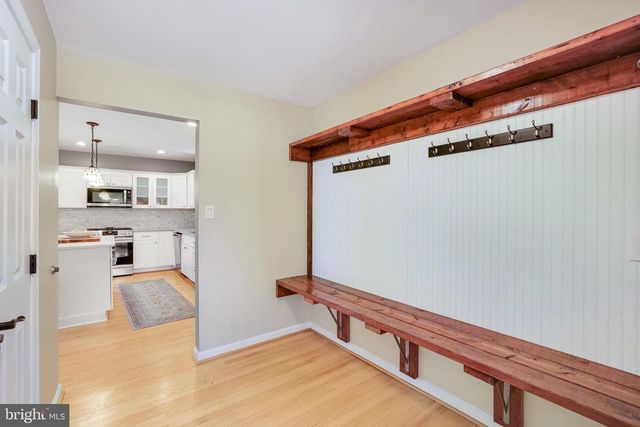 2314 APPLE HILL RD, Alexandria, VA 22308