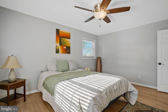 2314 APPLE HILL RD, Alexandria, VA 22308