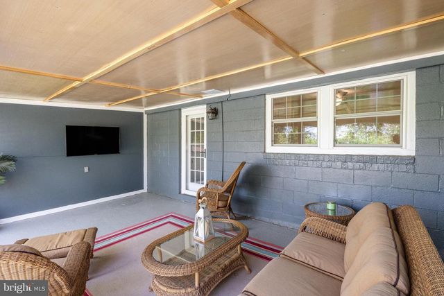 2314 APPLE HILL RD, Alexandria, VA 22308