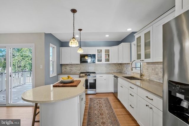 2314 APPLE HILL RD, Alexandria, VA 22308