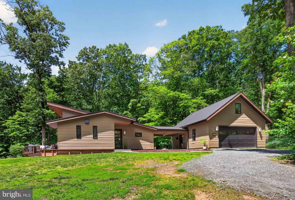 13311 WILT STORE RD, Leesburg, VA 20176