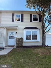 111 RELIANCE CIR, Telford, PA 18969