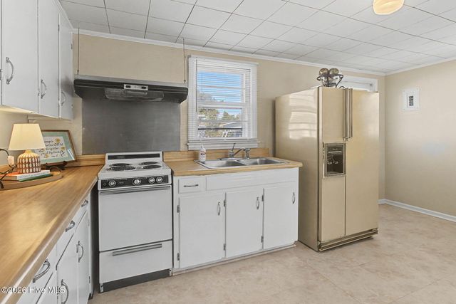 75 Clarkland Village Street, Elizabethtown, NC 28337