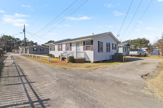 75 Clarkland Village Street, Elizabethtown, NC 28337