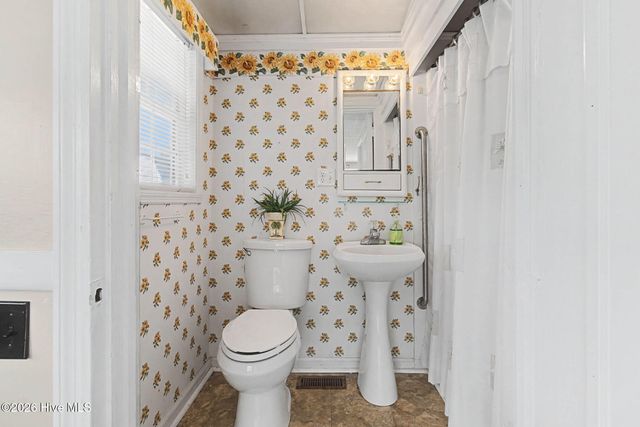 75 Clarkland Village Street, Elizabethtown, NC 28337