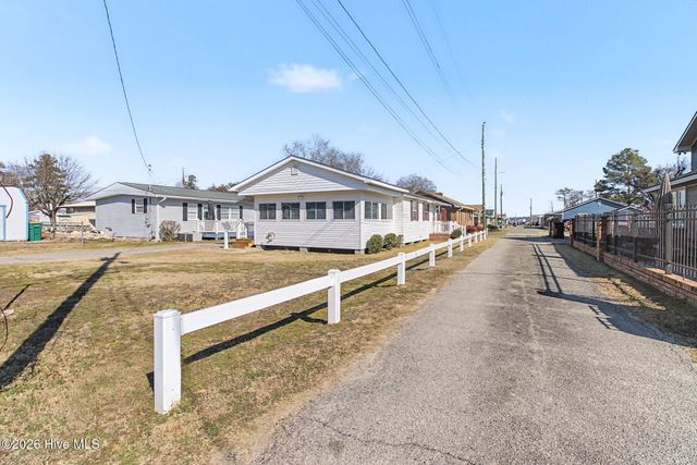 75 Clarkland Village Street, Elizabethtown, NC 28337