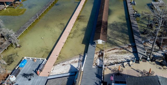 75 Clarkland Village Street, Elizabethtown, NC 28337