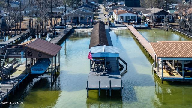 75 Clarkland Village Street, Elizabethtown, NC 28337